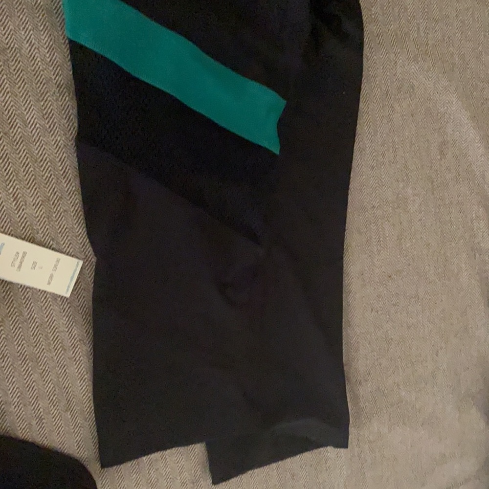 Performance ware 2 pc - Picture 4 of 6